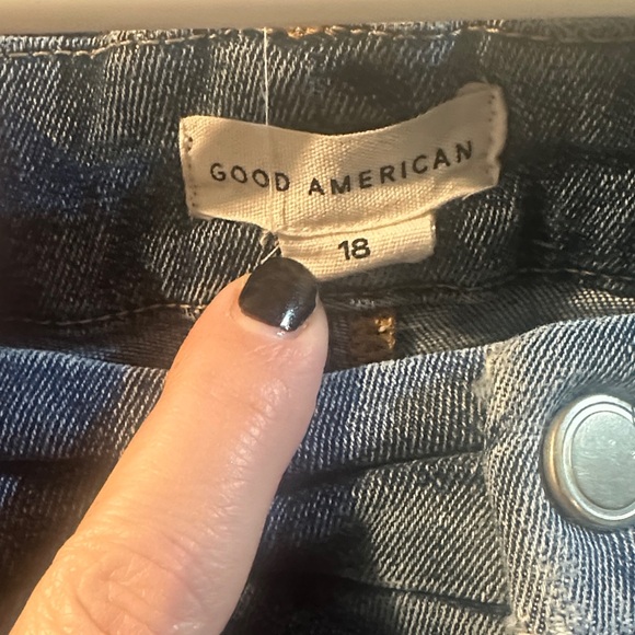 Good American Blue Jeans - Picture 2 of 7